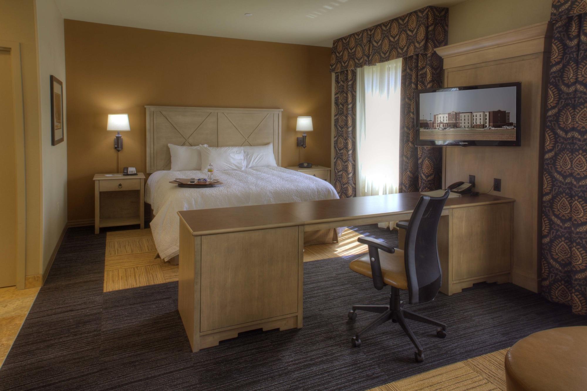 Hampton Inn & Suites Dodge City Boot Hill Casino מראה חיצוני תמונה