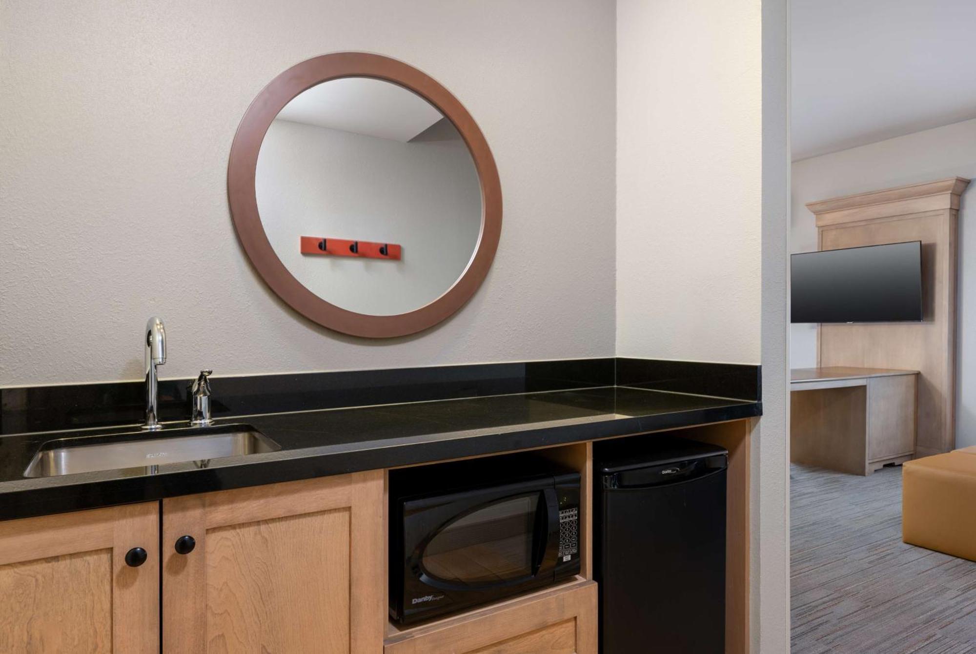 Hampton Inn & Suites Dodge City Boot Hill Casino מראה חיצוני תמונה