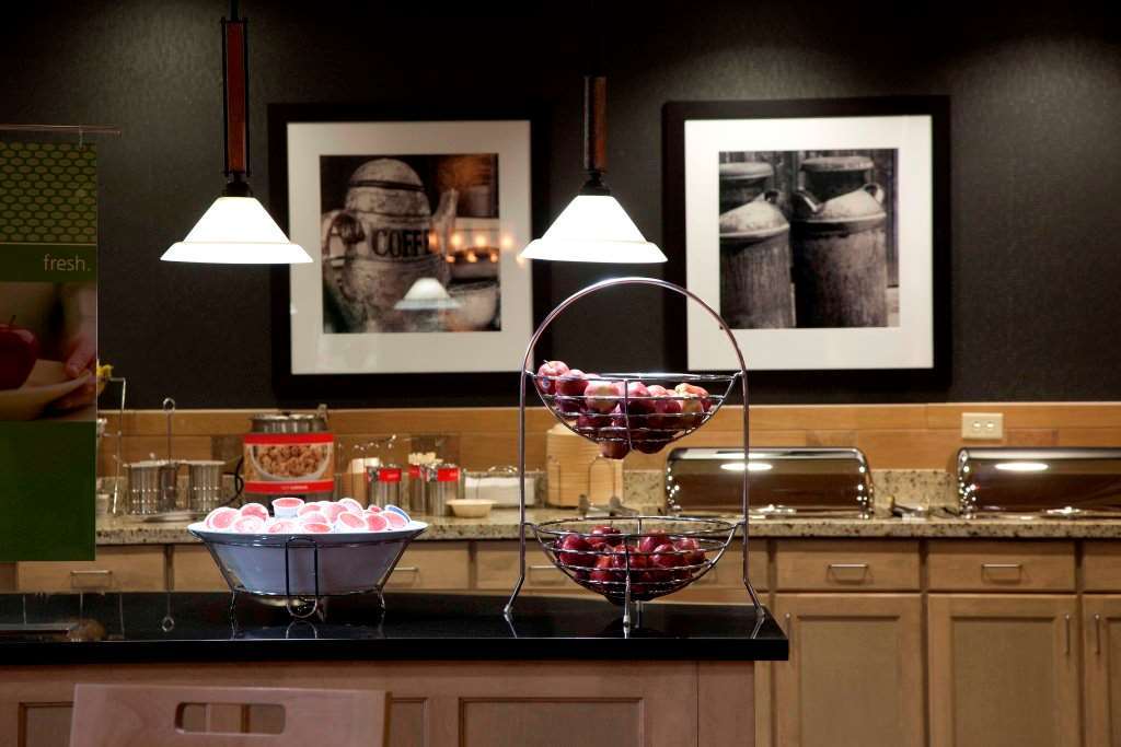Hampton Inn & Suites Dodge City Boot Hill Casino מסעדה תמונה